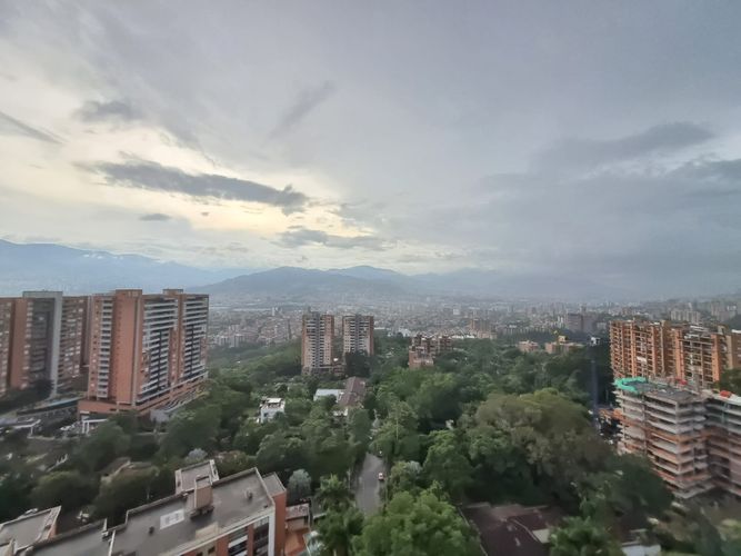 Apartamento de 4 alcobas en venta en Loma De Las Brujas, Envigado, 127 m² · foto 9 de 21
