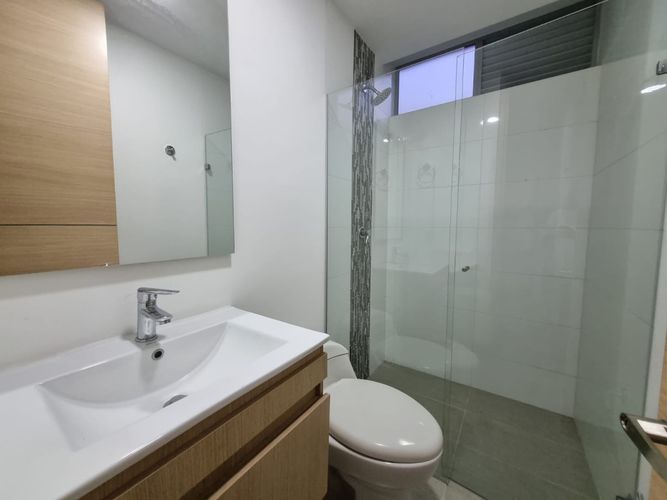 Apartamento de 4 alcobas en venta en Loma De Las Brujas, Envigado, 127 m² · foto 17 de 21