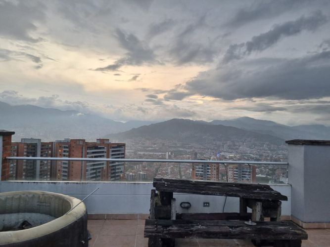 Apartamento de 4 alcobas en venta en Loma De Las Brujas, Envigado, 127 m² · foto 20 de 21