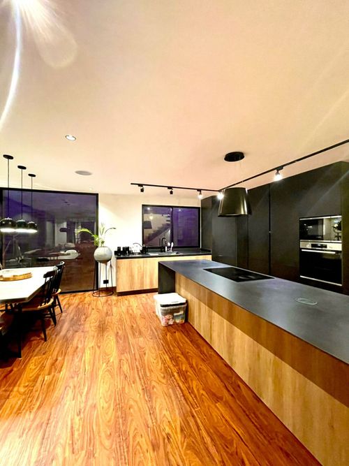 Casa de 3 alcobas en venta en El Diamante No. 2, Medellín, 310 m² · foto 7 de 24