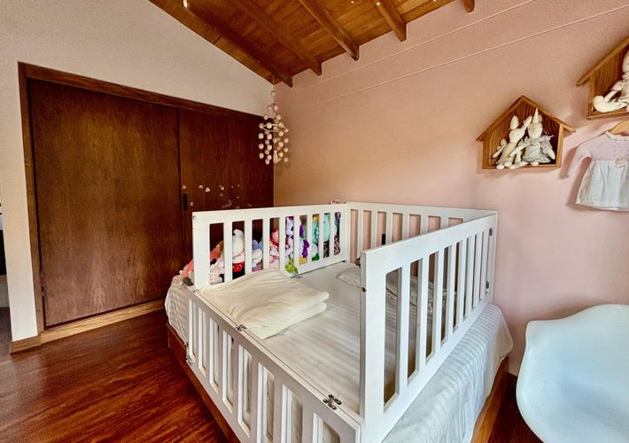 Casa de 3 alcobas en venta en El Diamante No. 2, Medellín, 310 m² · foto 17 de 24