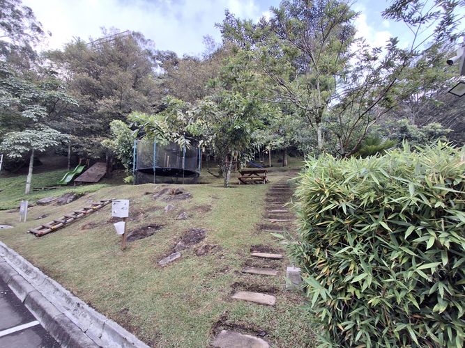 Casa de 3 alcobas en venta en El Diamante No. 2, Medellín, 310 m² · foto 22 de 24