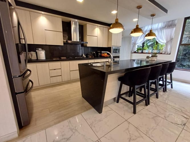 Apartamento de 3 alcobas en venta en Los Balsos, Medellín, 264 m² · foto 17 de 21