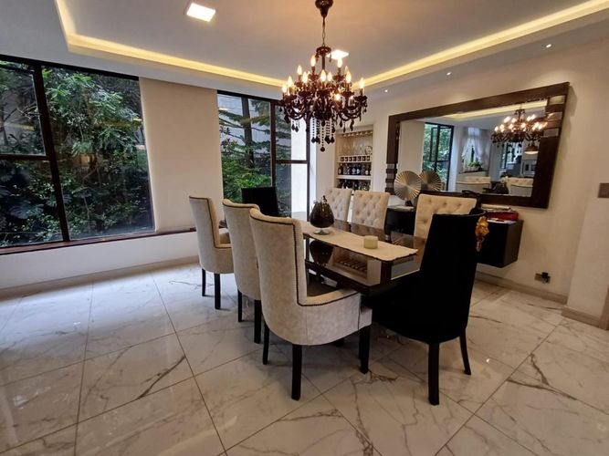 Apartamento de 3 alcobas en venta en Los Balsos, Medellín, 264 m² · foto 18 de 21