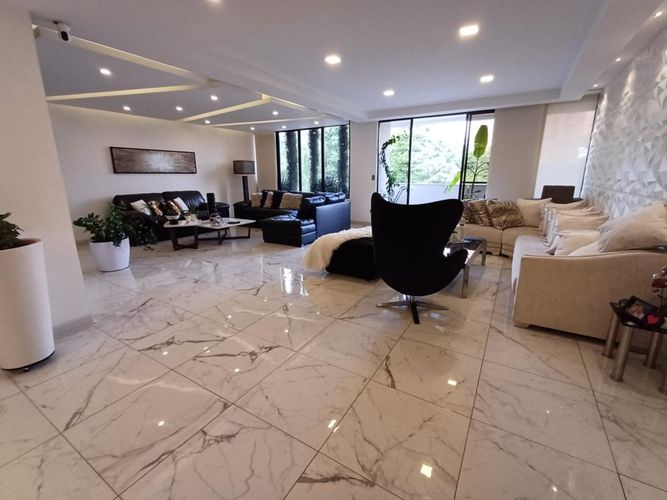 Apartamento de 3 alcobas en venta en Los Balsos, Medellín, 264 m² · foto 19 de 21