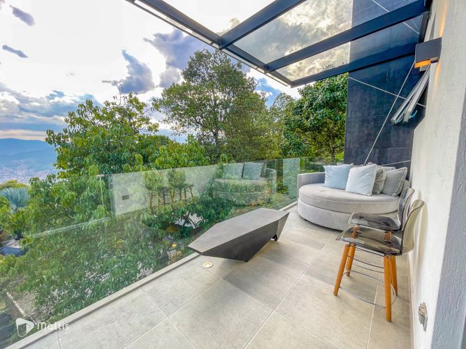 Casa de 4 alcobas en venta en Las Palmas, Medellín, 730 m² · foto 11 de 24
