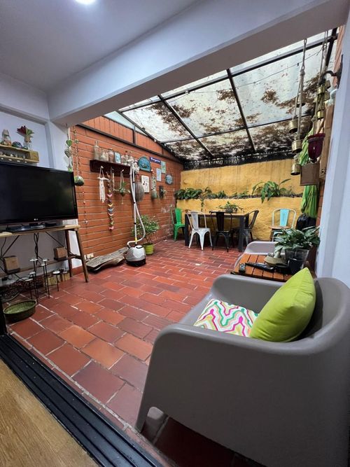 Casa de 3 alcobas en venta en El Chocho, Envigado, 186 m² · foto 2 de 21