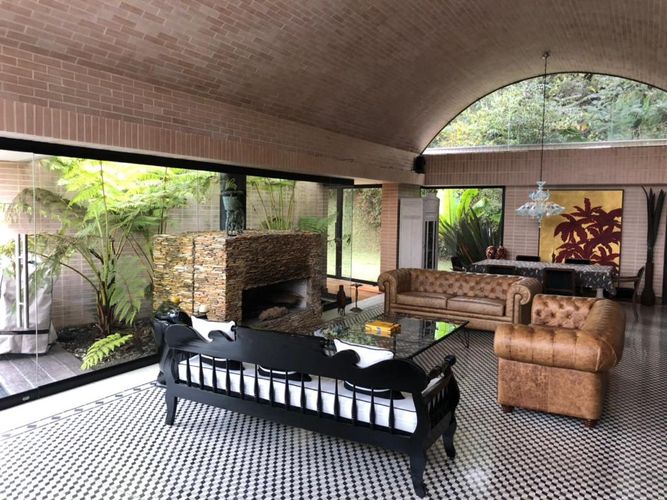 Casa de 3 alcobas en venta en Las Vegas, Envigado, 500 m² · foto 2 de 24