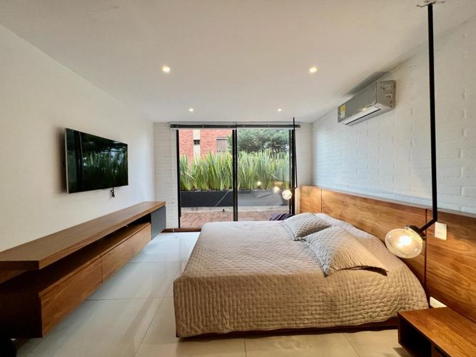 Apartamento de 2 alcobas en venta en El Tesoro, Medellín, 284 m² · foto 15 de 22