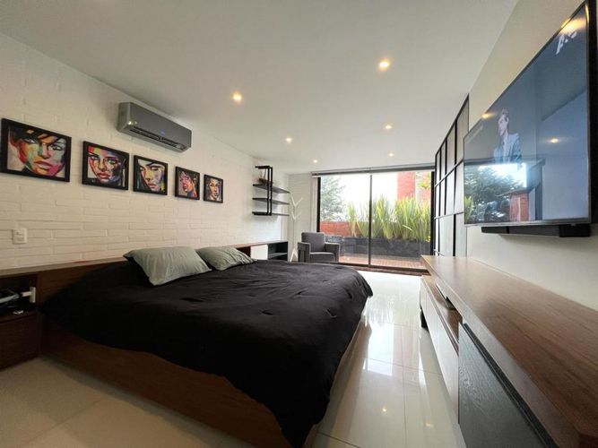 Apartamento de 2 alcobas en venta en El Tesoro, Medellín, 284 m² · foto 20 de 22