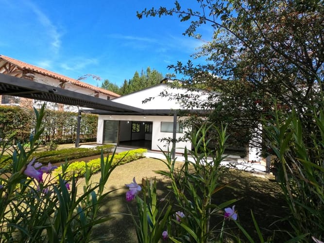 Casa de 3 alcobas en venta en El Retiro, 261 m² · foto 5 de 12