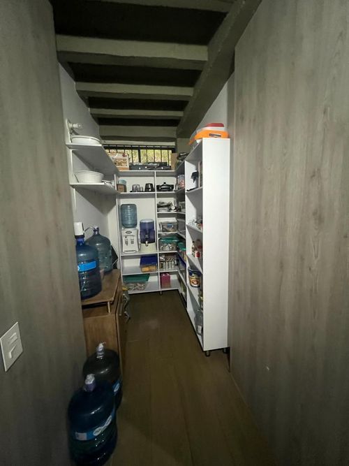 Casa de 5 alcobas en venta en Loma Del Chocho, Envigado, 292 m² · foto 8 de 24