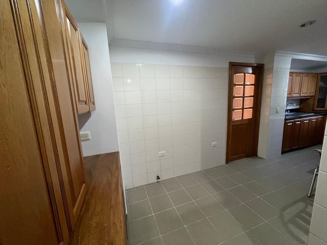 Apartamento de 4 alcobas en arriendo en El Poblado, Medellín, 226 m² · foto 10 de 23