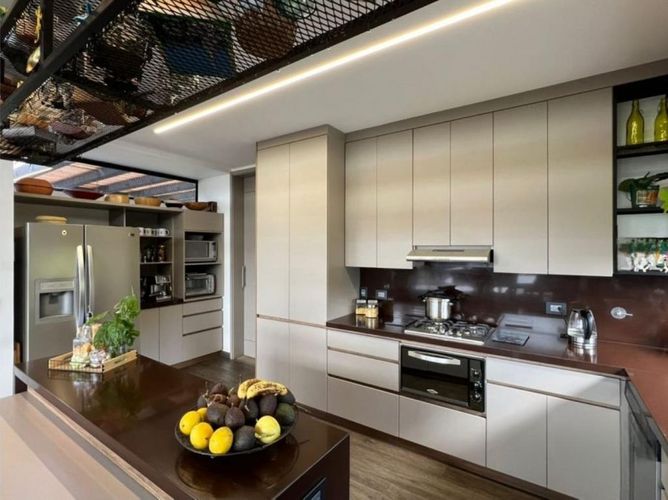 Casa de 3 alcobas en venta en Centro, La Ceja, 326 m² · foto 5 de 24