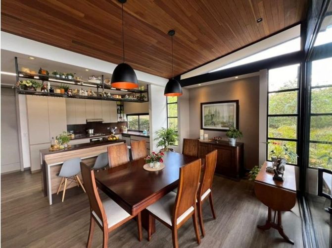 Casa de 3 alcobas en venta en Centro, La Ceja, 326 m² · foto 9 de 24