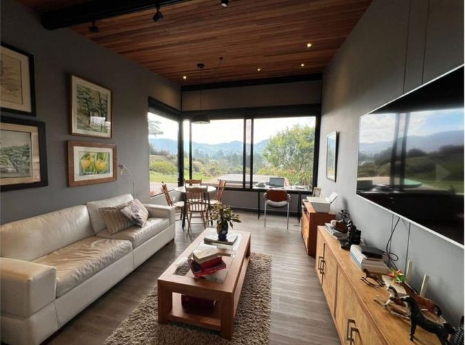Casa de 3 alcobas en venta en Centro, La Ceja, 326 m² · foto 19 de 24