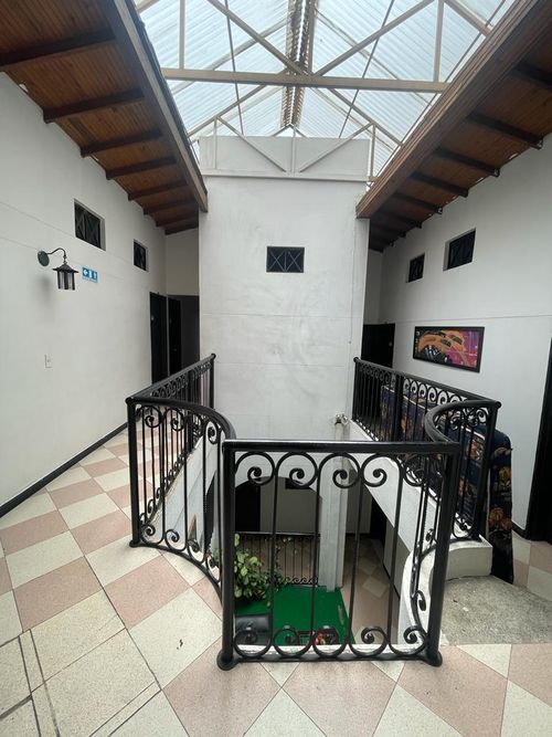Edificio en venta en Boston, Medellín, 1192 m² · foto 5 de 5