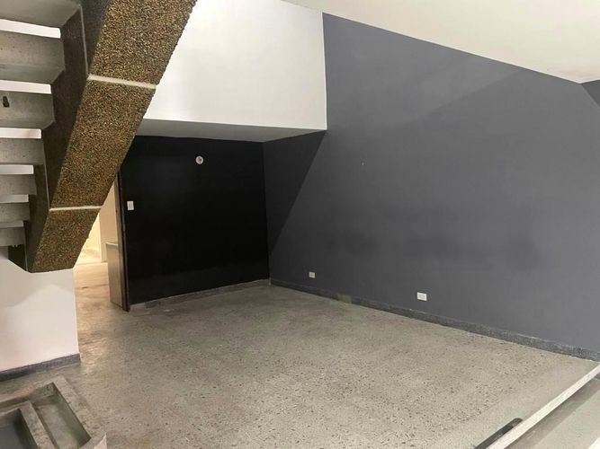 Casa de 5 alcobas en venta en Laureles, Medellín, 800 m² · foto 3 de 9