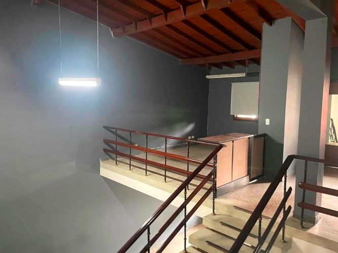 Casa de 5 alcobas en venta en Laureles, Medellín, 800 m² · foto 6 de 9