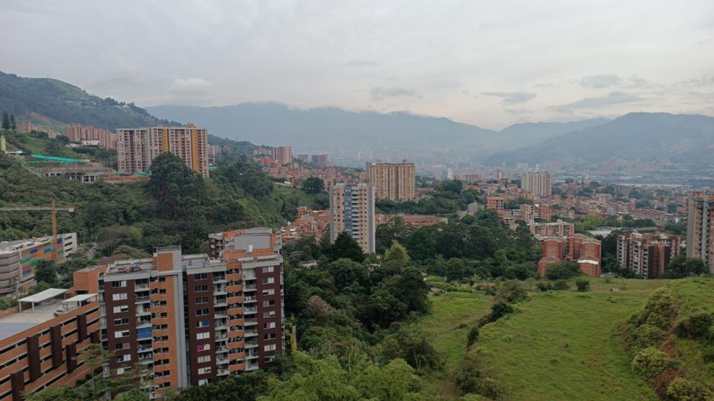 Apartamento en venta en El Chingui, Envigado · foto 4 de 24