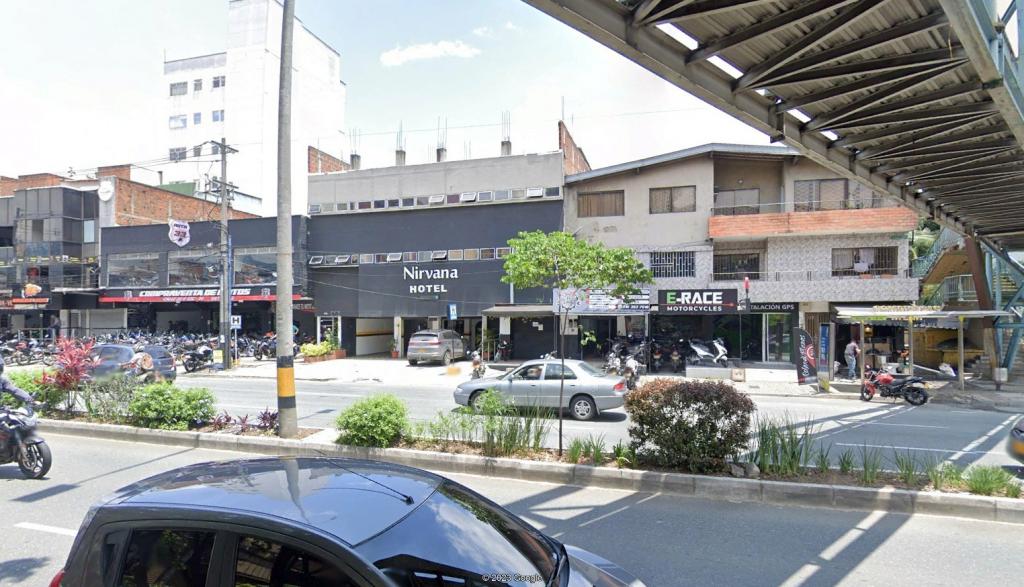 Building in Laureles (504 m²) for Sale - 4