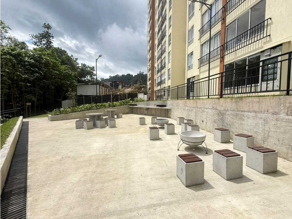 Apartamento en venta en Los Alcazares, Manizales · foto 21 de 24