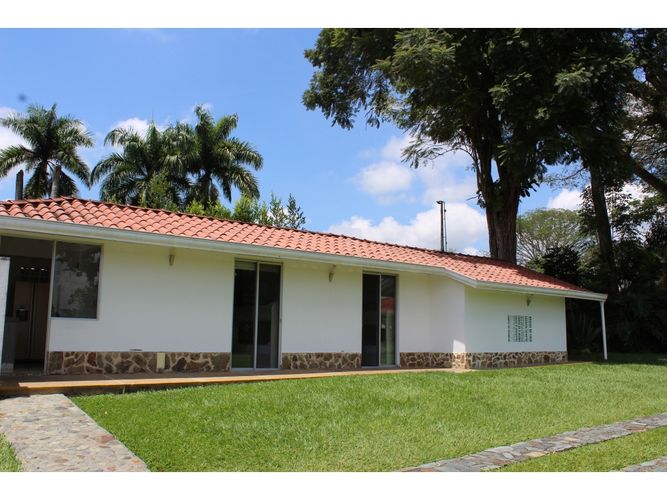 Casa de 11 alcobas en venta en Sector Parque Valencia, Armenia, 1500 m² · foto 4 de 24
