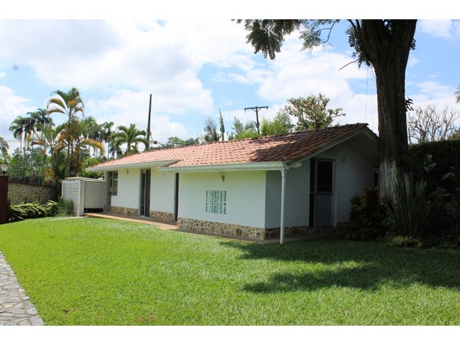 Casa de 11 alcobas en venta en Sector Parque Valencia, Armenia, 1500 m² · foto 9 de 24