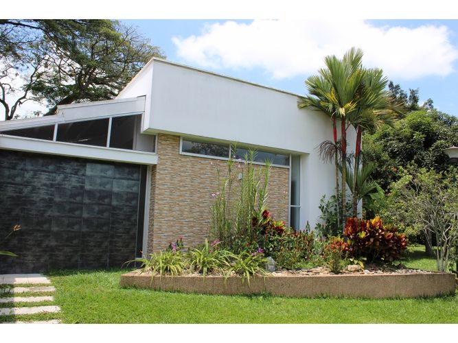 Casa de 11 alcobas en venta en Sector Parque Valencia, Armenia, 1500 m² · foto 13 de 24