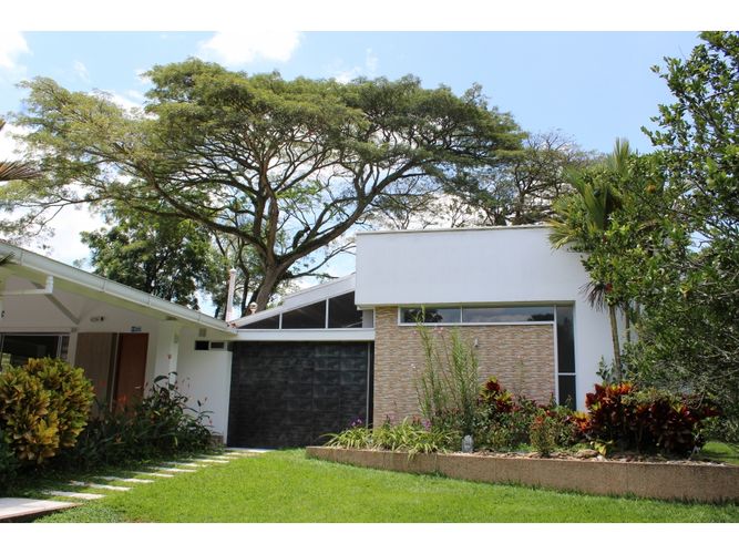 Casa de 11 alcobas en venta en Sector Parque Valencia, Armenia, 1500 m² · foto 16 de 24
