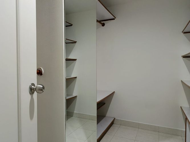 Apartamento de 4 alcobas en arriendo en El Poblado, Medellín, 190 m² · foto 21 de 24
