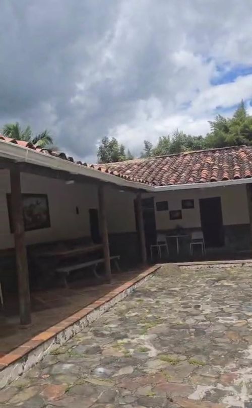 Finca en venta en Simon Bolivar Sb (Centro), Copacabana, 600 m² · foto 9 de 24