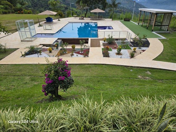 Finca en venta en Simon Bolivar Sb (Centro), Copacabana, 600 m² · foto 18 de 24