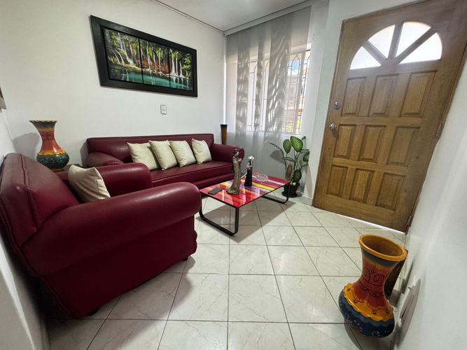 Casa de 4 alcobas en venta en La Gloria, Medellín, 85 m² · foto 2 de 18
