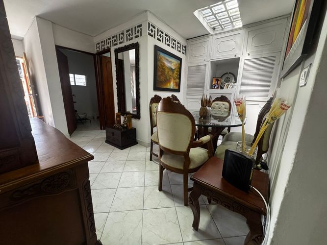 Casa de 4 alcobas en venta en La Gloria, Medellín, 85 m² · foto 5 de 18
