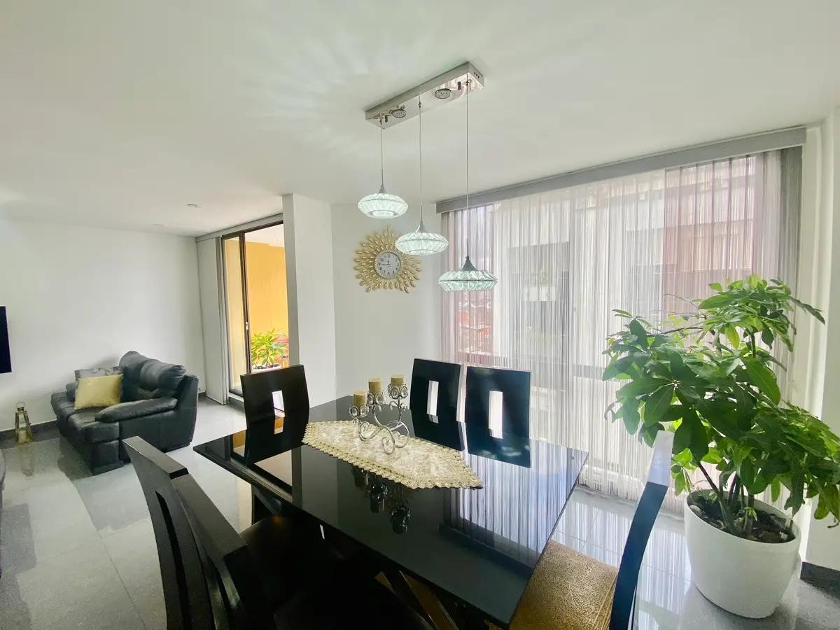 Apartamento en venta en Sector Plaza De Bolivar, Pereira · foto 2 de 17