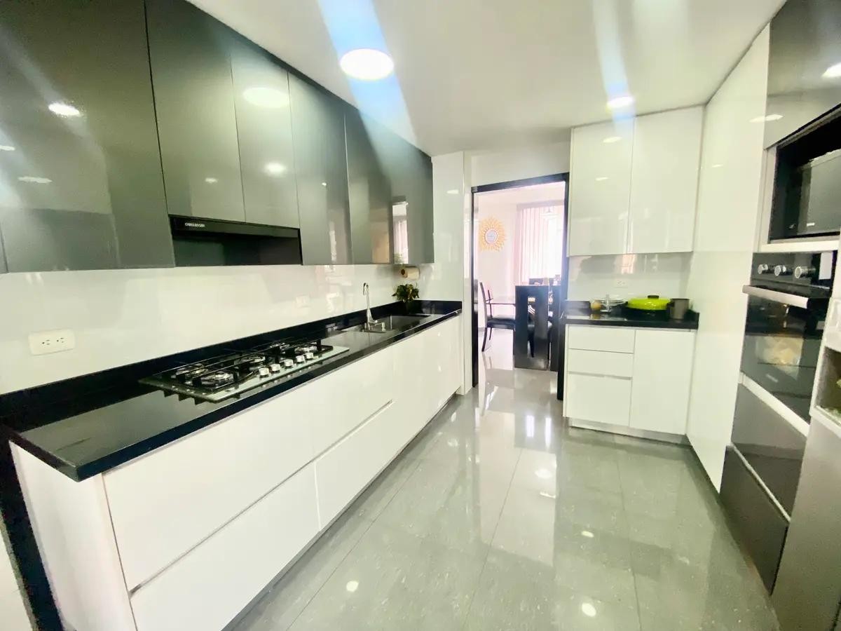 Apartamento en venta en Sector Plaza De Bolivar, Pereira · foto 5 de 17