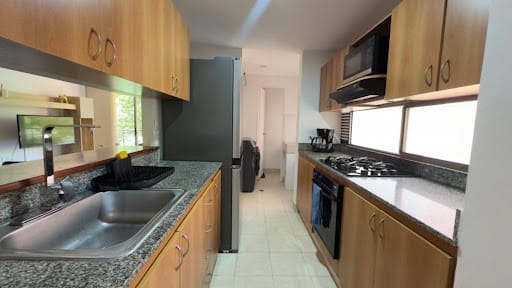 Apartamento de 3 alcobas en arriendo en Loma De Los Gonzalez, Medellín, 86 m² · foto 7 de 21