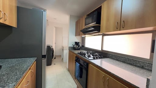 Apartamento de 3 alcobas en arriendo en Loma De Los Gonzalez, Medellín, 86 m² · foto 8 de 21
