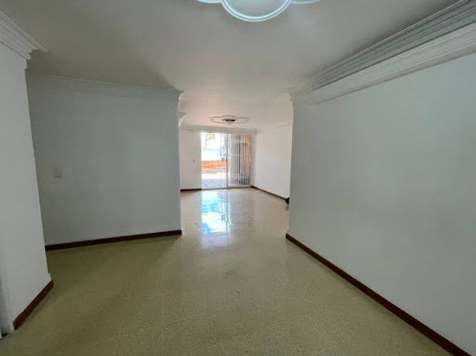 Apartamento de 3 alcobas en arriendo en Florida Nueva, Medellín, 120 m² · foto 2 de 22