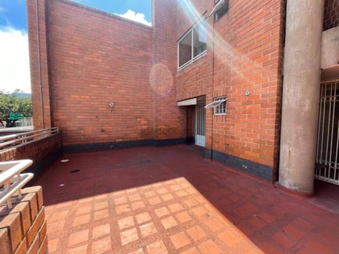 Apartamento de 3 alcobas en arriendo en Florida Nueva, Medellín, 120 m² · foto 6 de 22
