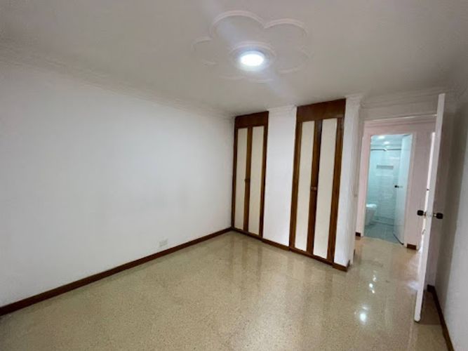 Apartamento de 3 alcobas en arriendo en Florida Nueva, Medellín, 120 m² · foto 7 de 22