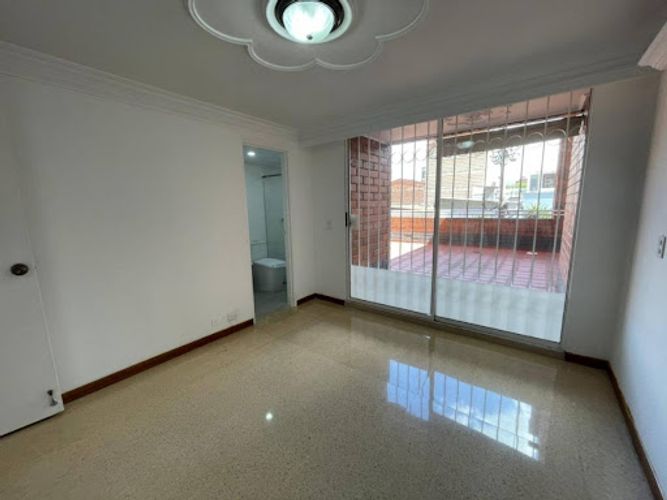 Apartamento de 3 alcobas en arriendo en Florida Nueva, Medellín, 120 m² · foto 8 de 22