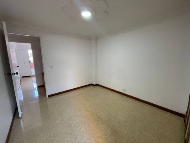 Apartamento de 3 alcobas en arriendo en Florida Nueva, Medellín, 120 m² · foto 17 de 22