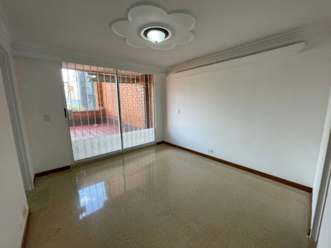 Apartamento de 3 alcobas en arriendo en Florida Nueva, Medellín, 120 m² · foto 18 de 22