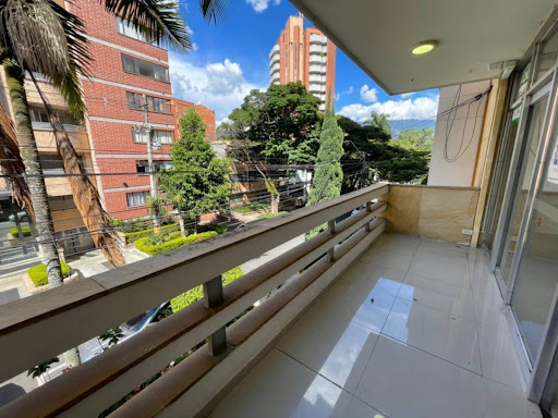 Apartamento en arriendo en Laureles, Medellín · foto 7 de 21