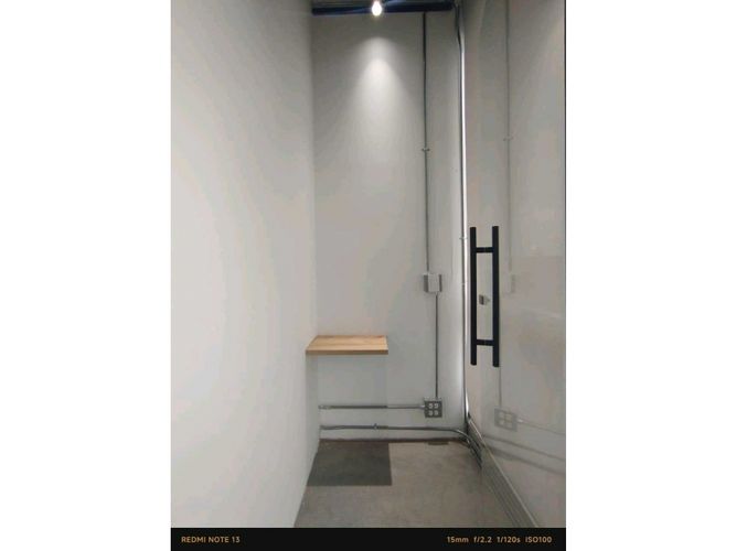 Oficina en arriendo en El Castillo, Medellín, 60 m² · foto 9 de 11