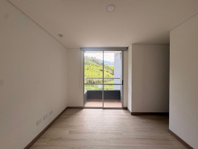 Apartamento de 2 alcobas en venta en Entre Amigos, Sabaneta, 75 m² · foto 13 de 16