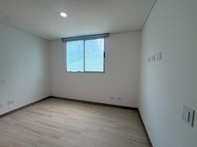 Apartamento de 2 alcobas en venta en Entre Amigos, Sabaneta, 75 m² · foto 8 de 16
