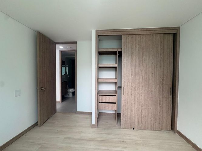 Apartamento de 2 alcobas en venta en Entre Amigos, Sabaneta, 75 m² · foto 9 de 16